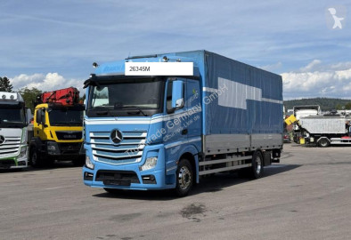 Camión tautliner (lonas correderas) Mercedes