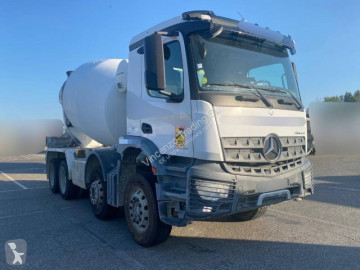 MercedesArocs3240