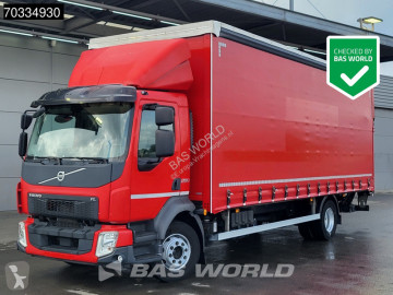 Volvo tautliner truck