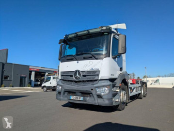 Вантажівка Mercedes Antos 2543