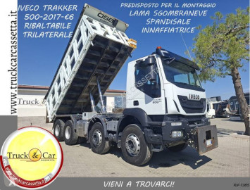 Вантажівка самоскид кузов з тристороннім розвантаженням Iveco