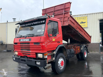 Вантажівка самоскид Scania