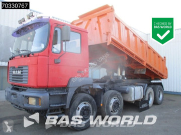 Vrachtwagen driezijdige kipper MAN