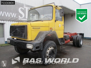 Camión chasis Iveco
