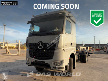 Nieuw vrachtwagen chassis Mercedes
