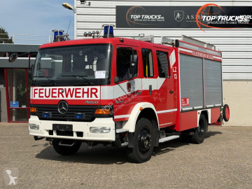Camión Mercedes Atego 1328 4x4 2000L - 100KM/H