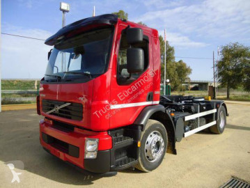Camión portacontenedor de gancho Volvo