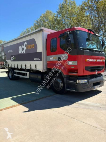 Renault driving school truck
