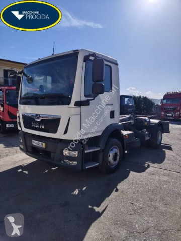 Camião MAN TGM 15.290