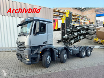 New Mercedes hook arm system truck