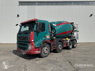 Camion betoniera cu rotor/ Malaxor Volvo