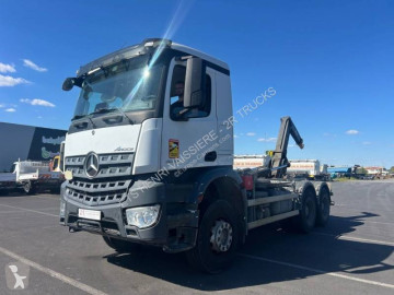 Mercedes hook arm system truck