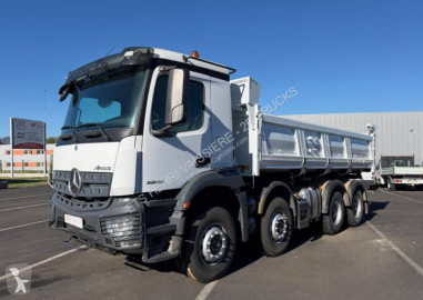 Kamion dvojitá korba Mercedes