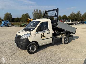 Piaggio billenőkocsi teherautó