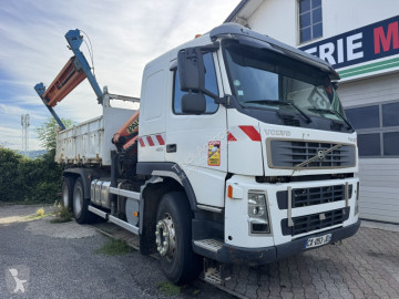 Volvo billenőkocsi teherautó