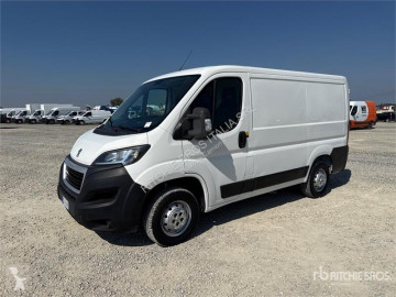 Peugeot furgon teherautó