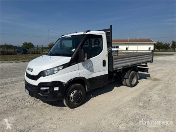 Iveco billenőkocsi teherautó