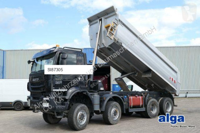 Iveco billenőkocsi teherautó