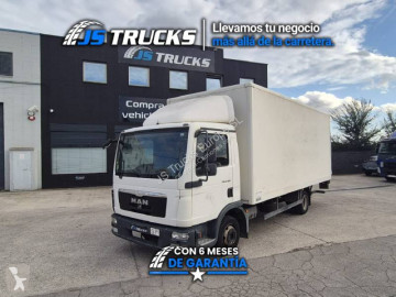 MAN box truck