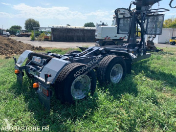 Camion multiplu