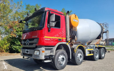 Camion betoniera cu rotor/ Malaxor Mercedes