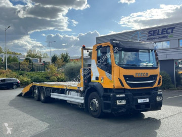 Camião porta máquinas Iveco