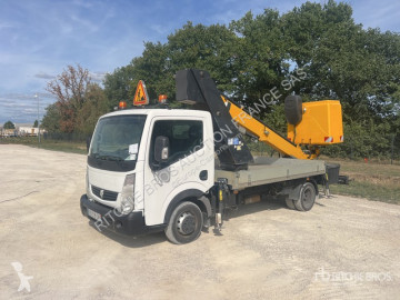 Camion nacela cu brat articulat Renault