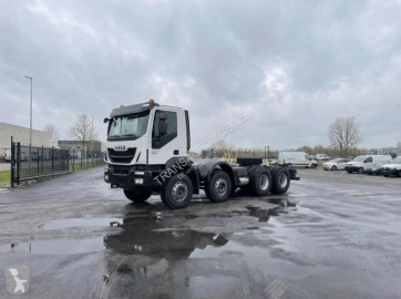 Camión chasis Iveco nuevo