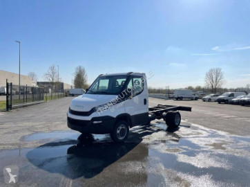Camión chasis Iveco nuevo