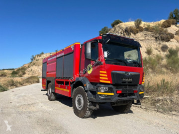 Camion camion de pompieri cu remorca MAN nou