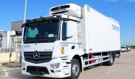 MercedesActros1830