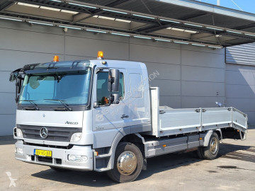 Camião Mercedes