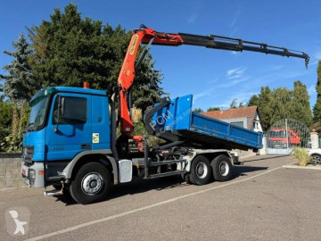Mercedes hook arm system truck