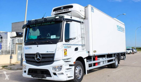 MercedesActros1830