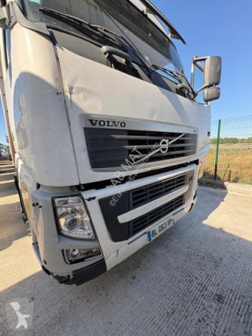 Camion fourgon déménagement Volvo