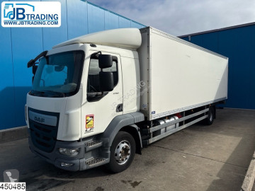 Camion fourgon DAF