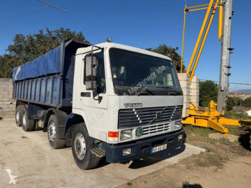 VolvoFL320