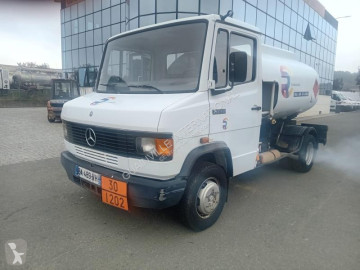 Mercedes709D