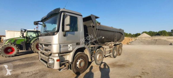 Lastbil Mercedes Actros