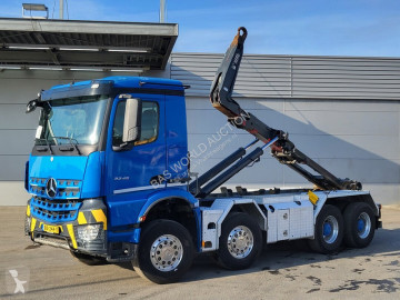 Lastbil Mercedes Arocs 3245