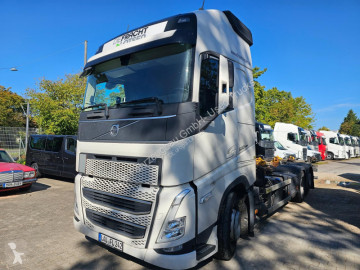 Camión chasis Volvo