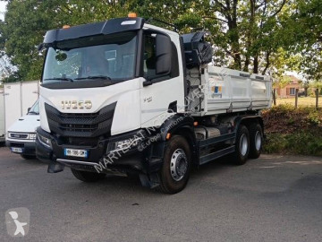 Camion benne Iveco