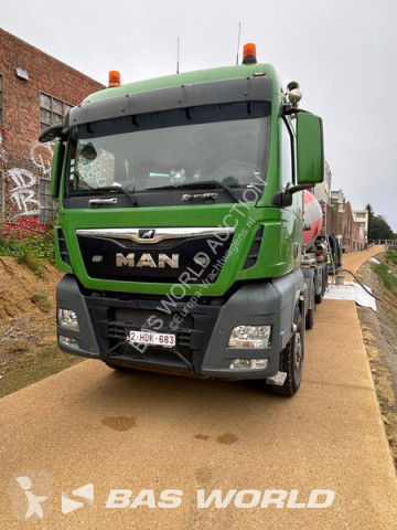 MAN