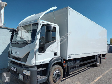 شاحنة عربة مقفلة Iveco