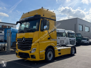 Camion bisarca Mercedes