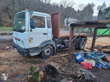 Renault hook arm system truck