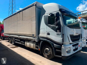 Iveco tarp truck