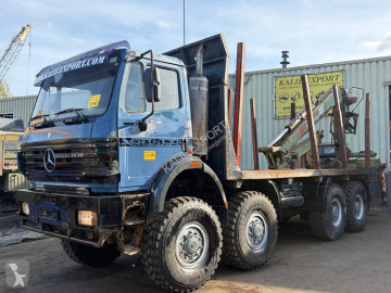 Camion grue Mercedes