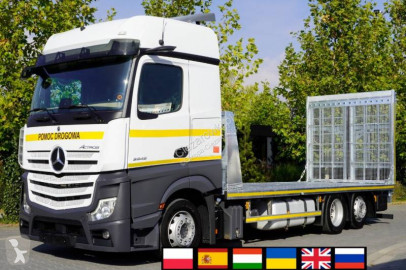 Camion dépannage Mercedes