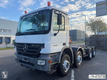 Mercedes chassis truck